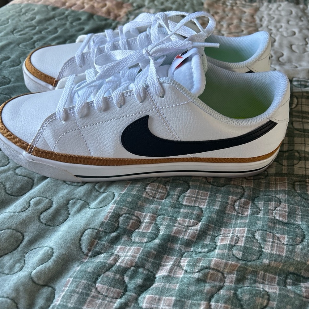 Nike White and Black Sneakers with Tan Accents size 8.5 worn once